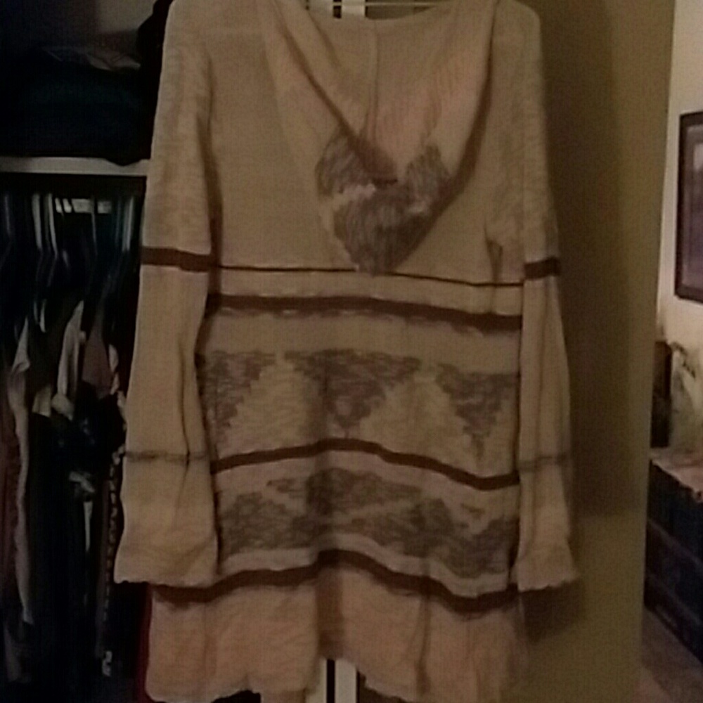 Sweater - Picture 2 of 3